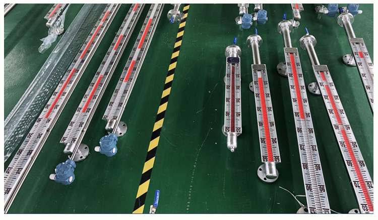 化工設備磁浮子液位計產(chǎn)品圖